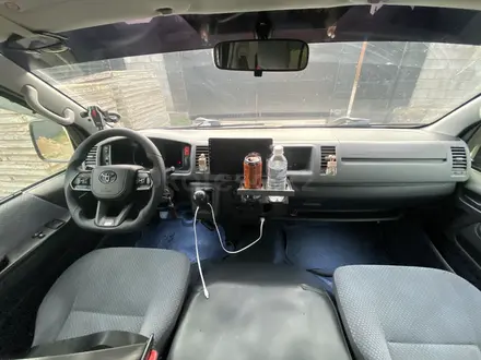 Toyota Hiace 2013 года за 12 700 000 тг. в Алматы – фото 9