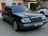 Mercedes-Benz E 220 1993 года за 6 000 000 тг. в Караганда – фото 3