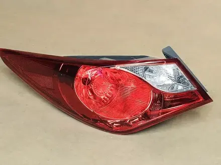 Фары фонарь на Hyundai за 15 000 тг. в Астана – фото 18
