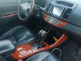 Toyota Camry 2002 годаүшін5 300 000 тг. в Шымкент – фото 5