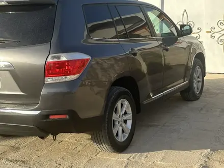 Toyota Highlander 2011 года за 7 800 000 тг. в Жанаозен – фото 3