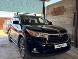 Toyota Highlander 2014 года за 14 700 000 тг. в Астана