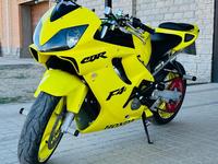 Honda  CBR 600F 2001 годаүшін3 500 000 тг. в Алматы