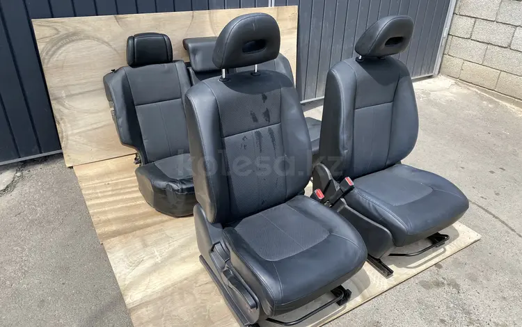 Салон на Ниссан Икстреил правый руль 2007-2015 за 150 000 тг. в Алматы