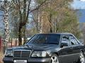 Mercedes-Benz E 220 1993 года за 3 500 000 тг. в Алматы