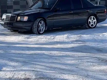 Mercedes-Benz E 220 1993 года за 3 500 000 тг. в Алматы – фото 7