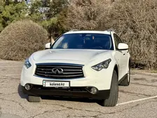 Infiniti QX70, 2014