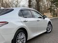 Toyota Camry 2019 года за 14 500 000 тг. в Караганда – фото 14