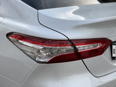 Toyota Camry 2019 года за 14 500 000 тг. в Караганда – фото 18