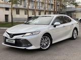 Toyota Camry 2019 года за 14 500 000 тг. в Караганда – фото 4