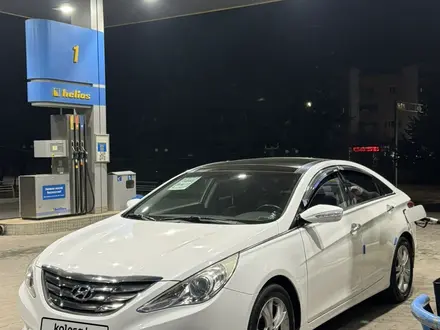 Hyundai Sonata 2010 года за 4 000 000 тг. в Тараз – фото 3