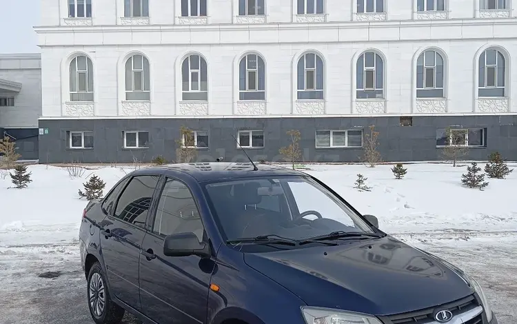 ВАЗ (Lada) Granta 2190 2012 годаүшін2 500 000 тг. в Астана