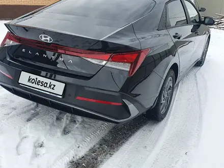 Hyundai Elantra 2023 года за 10 999 999 тг. в Алматы – фото 4