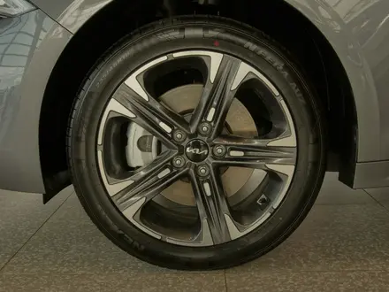 Kia K5 Luxe 2026 года за 14 290 000 тг. в Уральск – фото 20