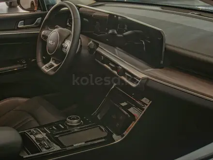 Kia K5 Luxe 2026 года за 14 290 000 тг. в Уральск – фото 25