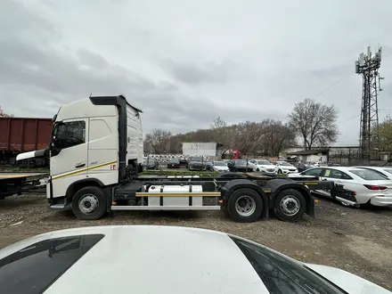 Volvo 2018 года за 39 500 000 тг. в Алматы – фото 2