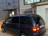 Volkswagen Sharan 1996 года за 1 750 000 тг. в Алматы – фото 3