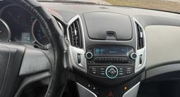 Chevrolet Cruze 2012 годаүшін2 570 000 тг. в Караганда – фото 2