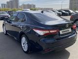 Toyota Camry 2018 годаүшін13 900 000 тг. в Астана – фото 4