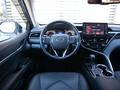 Toyota Camry 2021 года за 15 790 000 тг. в Алматы – фото 13