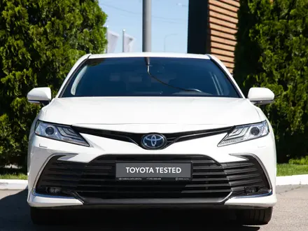 Toyota Camry 2021 года за 15 790 000 тг. в Алматы – фото 6