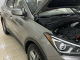 Hyundai Santa Fe 2017 годаүшін6 400 000 тг. в Уральск – фото 5