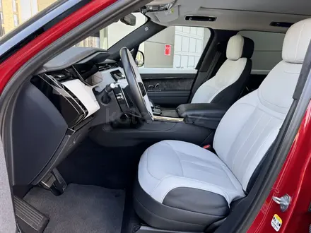 Land Rover Range Rover Sport 2023 года за 61 900 000 тг. в Алматы – фото 7