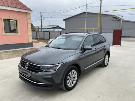 Volkswagen Tiguan 2021 года за 13 500 000 тг. в Атырау – фото 5