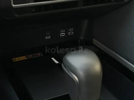 Toyota Camry 2025 года за 23 300 000 тг. в Алматы – фото 8