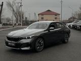BMW 530 XDrive 2025 года за 49 990 000 тг. в Шымкент – фото 2