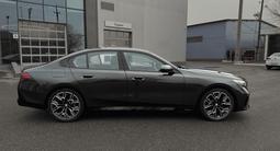 BMW 530 XDrive 2025 года за 49 990 000 тг. в Шымкент – фото 4