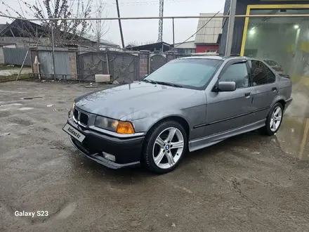 BMW 325 1994 года за 2 200 000 тг. в Талдыкорган – фото 2