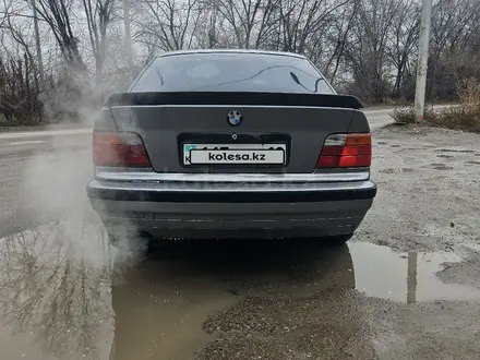 BMW 325 1994 года за 2 200 000 тг. в Талдыкорган – фото 4