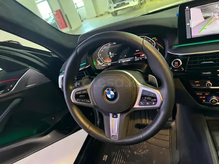 BMW 520 2023 года за 35 000 000 тг. в Астана – фото 25