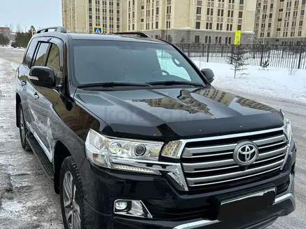 Toyota Land Cruiser 2017 года за 33 500 000 тг. в Астана