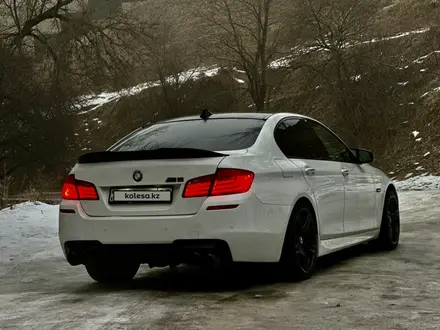 BMW 550 2014 года за 18 000 000 тг. в Алматы – фото 3