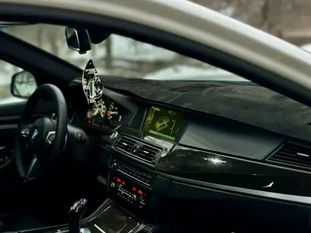 BMW 550 2014 года за 18 000 000 тг. в Алматы – фото 22