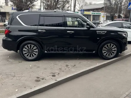 Infiniti QX80 2018 года за 22 000 000 тг. в Алматы – фото 2