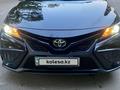 Toyota Camry 2022 года за 12 200 000 тг. в Алматы – фото 4