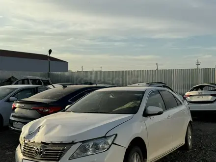 Toyota Camry 2014 года за 4 444 444 тг. в Атырау – фото 2