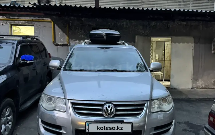 Volkswagen Touareg 2005 годаүшін3 500 000 тг. в Алматы