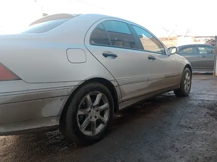 Mercedes-Benz C 230 2005 года за 4 000 000 тг. в Караганда – фото 56