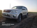 Toyota Fortuner 2006 годаүшін7 200 000 тг. в Актобе – фото 5