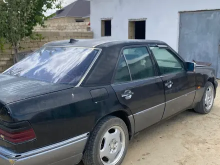 Mercedes-Benz E 230 1992 года за 700 000 тг. в Бейнеу – фото 2