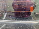 Стёкла дверей багажника,левое и правое. за 44 000 тг. в Актобе – фото 2