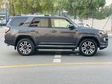 Toyota 4Runner 2022 годаүшін9 100 000 тг. в Актау – фото 4