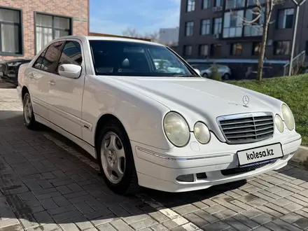Mercedes-Benz E 320 2001 года за 6 200 000 тг. в Алматы – фото 2