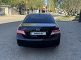 Toyota Camry 2010 года за 6 300 000 тг. в Актобе – фото 4