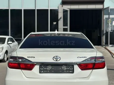 Toyota Camry 2017 года за 10 990 000 тг. в Шымкент – фото 4