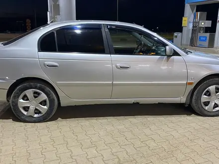 Toyota Avensis 2001 года за 2 800 000 тг. в Актобе – фото 4